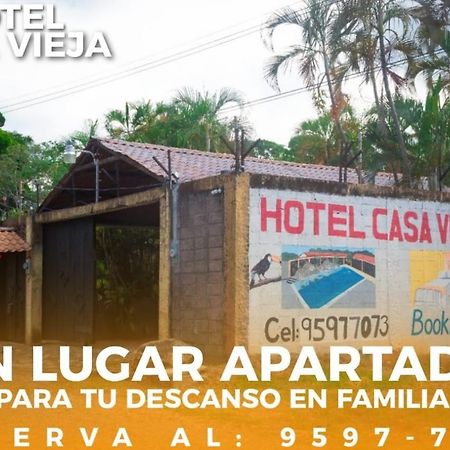 Hotel Casa Vieja La Ceiba Exterior photo